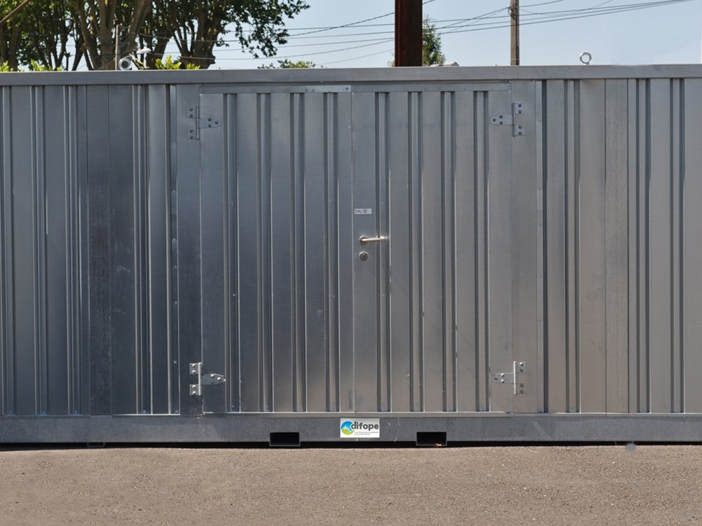 Bungalow de stockage 5 m x 2 m - rétention 1267 L - Armoire DMS déchets dangereux