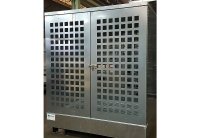 Abri de stockage : face avant ajourée