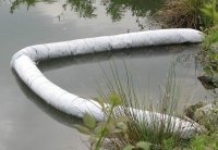Le barrage absorbant idéal pour dépollution de l'eau
